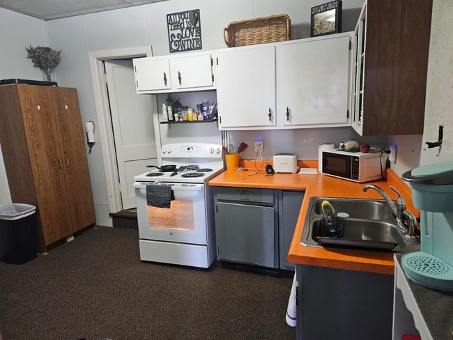 108 S Main St, Home with 0 bedrooms, 2 bathrooms and null parking in Reading MI | Image 18