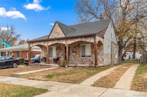 24146 Mcdonald St, Dearborn Heights, MI, 48125-1922 | Card Image