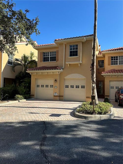 9-3975 Square East Ln, SARASOTA, FL, 34238-4602 | Card Image