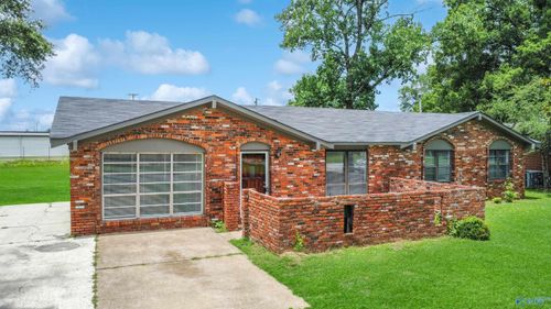 2407 Morgan Avenue, Decatur, AL, 35601 | Card Image