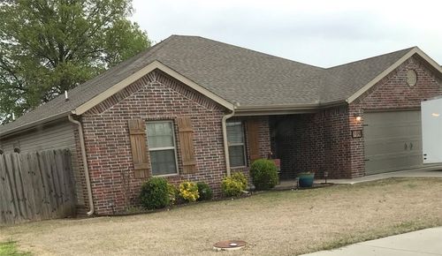 709 Olivia Ln, Centerton, AR, 72719-7808 | Card Image