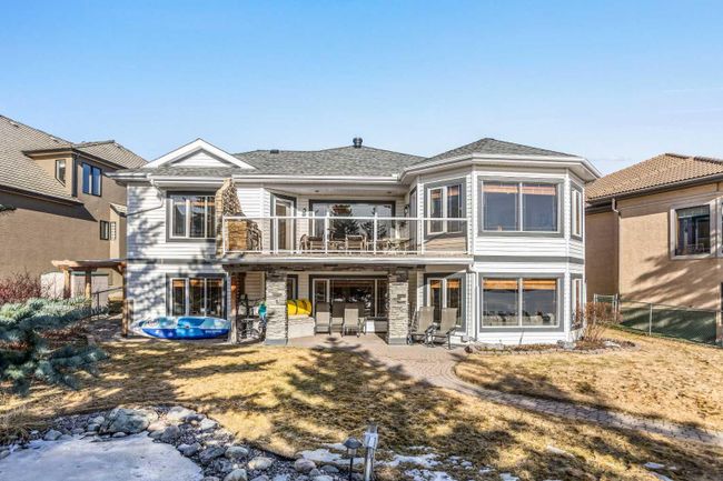 76 Chaparral Cove Se, Home with 3 bedrooms, 3 bathrooms and 4 parking in Calgary AB | Image 6