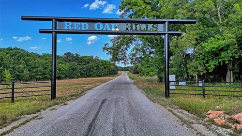 384 Red Oak Hills Rd, Nocona, TX, 76255-3034 | Card Image