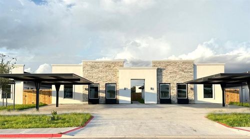 2009 Selena St, Mission, TX, 78572 | Card Image