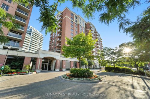 ph2-75 King William Cres, Richmond Hill, ON, L4B0C1 | Card Image