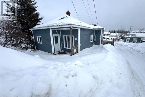 34 Caribou Rd, Grand Falls-Windsor, NL, A2B1C2 | Card Image