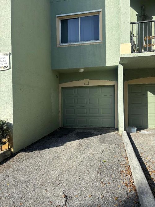 106-350 Crestwood Cir, Royal Palm Beach, FL, 33411-4978 | Card Image