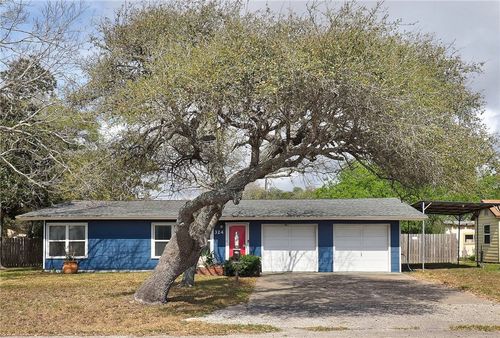 324 S 8th St, Aransas Pass, TX, 78336-4048 | Card Image