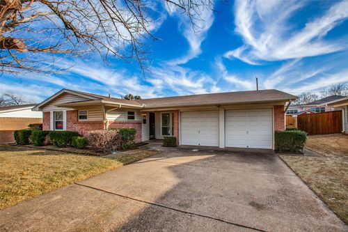 823 Wisteria Way, Richardson, TX, 75080 | Card Image