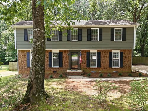 608 Se Maynard Rd, Cary, NC, 27511-5718 | Card Image