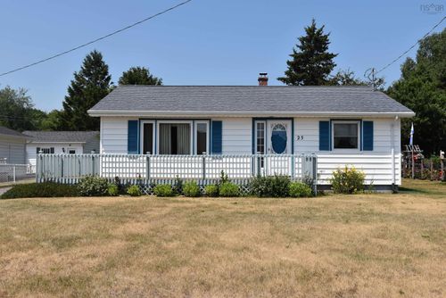 25 Acadia St, Middleton, NS, B0S1P0 | Card Image