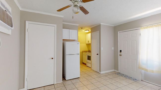 2317 N Cocoa Blvd, Home with 4 bedrooms, 4 bathrooms and 4 parking in Cocoa FL | Image 6