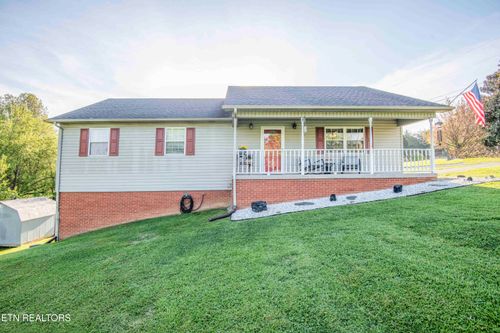 127 Courtney Cir, Cumberland Gap, TN, 37724-4262 | Card Image