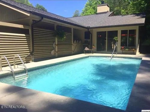 1744 Hidden Hills Rd, Gatlinburg, TN, 37738-5809 | Card Image