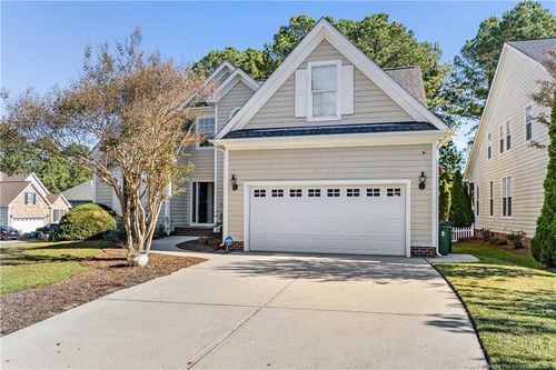 136 Cottswold Ln, Spring Lake, NC, 28390-7056 | Card Image