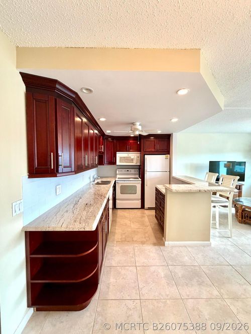 4104-4104 Cambridge E, Deerfield Beach, FL, 33442 | Card Image