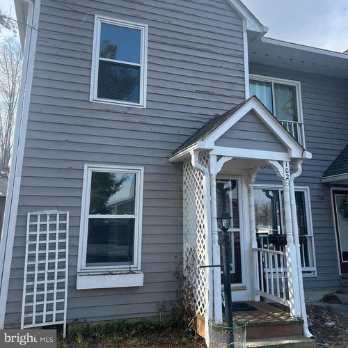 102 W O St, PURCELLVILLE, VA, 20132-3008 | Card Image