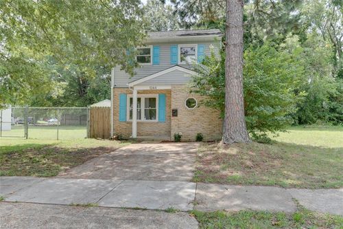1044 29th St, Newport News, VA, 23607-4202 | Card Image