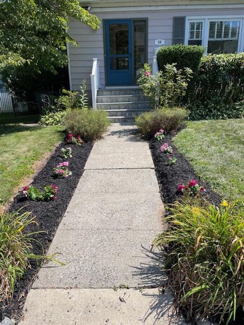 39 Archer Ave, White Plains, NY, 10603-3301 | Card Image