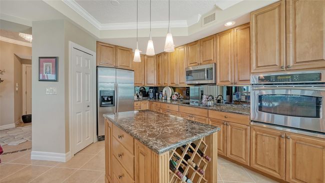 APT-501 - 409 N Point Rd, Condo with 3 bedrooms, 3 bathrooms and null parking in OSPREY FL | Image 23