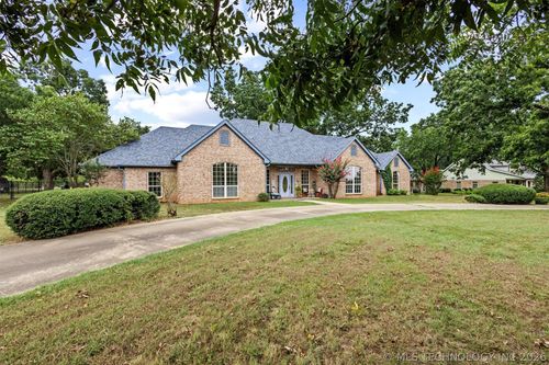 236 Pecan Acres Ln, Colbert, OK, 74733-2307 | Card Image