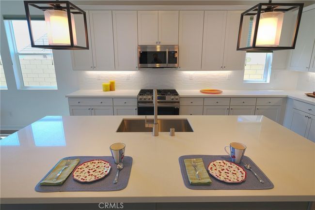 28706 Wildflower Ter, House other with 3 bedrooms, 3 bathrooms and 3 parking in Castaic CA | Image 5