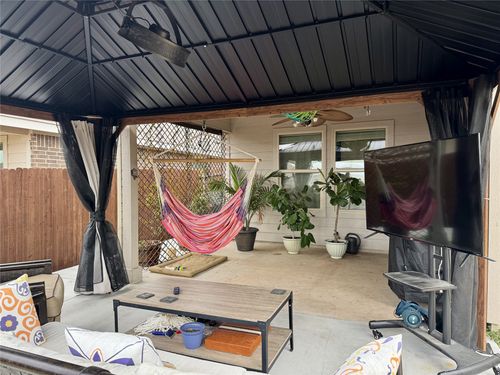 721 White Comb Ln, Justin, TX, 76247-2362 | Card Image