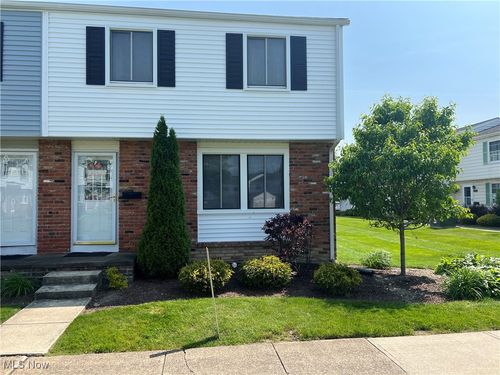 7426 Duke Ct, Mentor, OH, 44060-5218 | Card Image