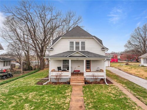 403 N Wooden Ave, Braymer, MO, 64624-9221 | Card Image