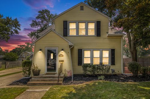 1310 Vassar Dr, Kalamazoo, MI, 49001-4438 | Card Image
