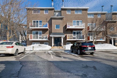 403-1589 St Bernard St, Gloucester, ON, K1T3H7 | Card Image