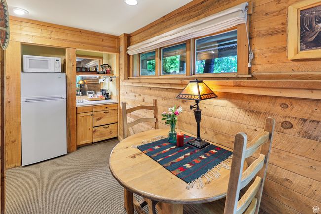 Dining space and kitchenette | Image 45