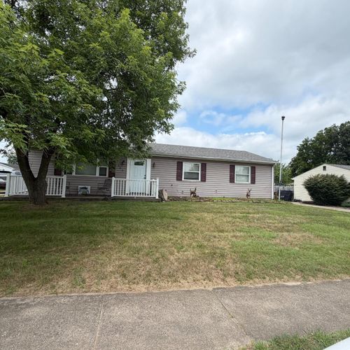 907 Arthur St, Trenton, OH, 45067-1807 | Card Image