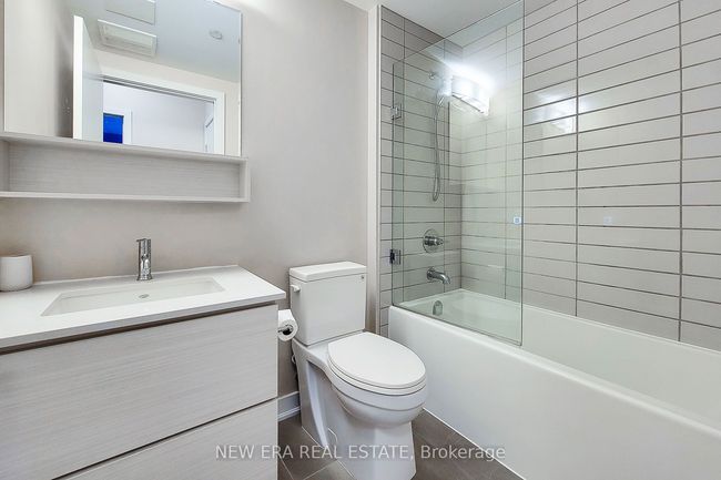 212 - 320 Plains Rd E, Condo with 2 bedrooms, 2 bathrooms and 1 parking in Burlington ON | Image 24