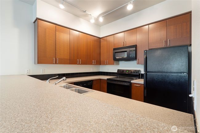 APT-307 - 910 Gladstone St, Condo with 3 bedrooms, 2 bathrooms and null parking in Bellingham WA | Image 8
