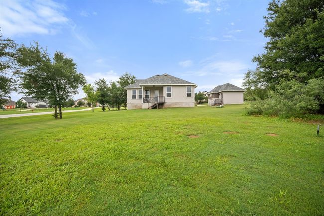 127 Buteo St, House other with 4 bedrooms, 3 bathrooms and 2 parking in Cedar Creek TX | Image 37