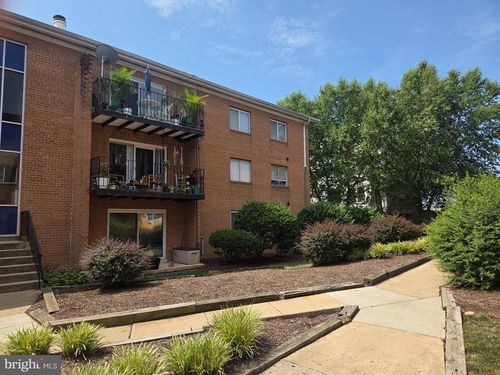 41-3404 25th St S, ARLINGTON, VA, 22206-2448 | Card Image