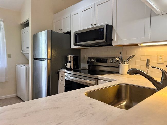 162 - 40 Eaton Ln, Condo with 2 bedrooms, 2 bathrooms and null parking in Brewster MA | Image 4