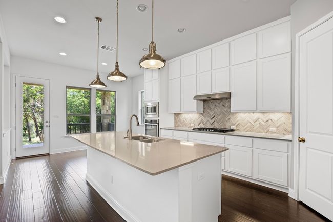 Gourmet Kitchen w/ Stainless Steel Appliances | Image 6