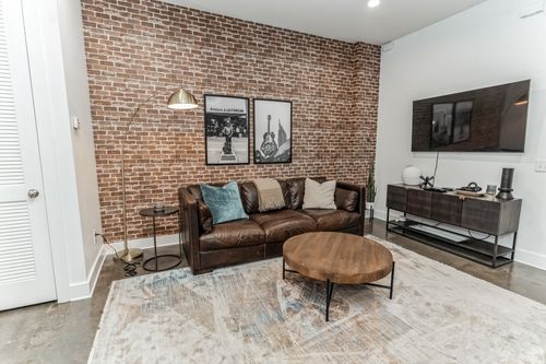 apt-209-210 30th Ave N, Nashville, TN, 37203-1563 | Card Image