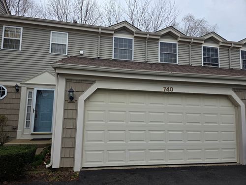740 Village Cir, Marengo, IL, 60152-3634 | Card Image