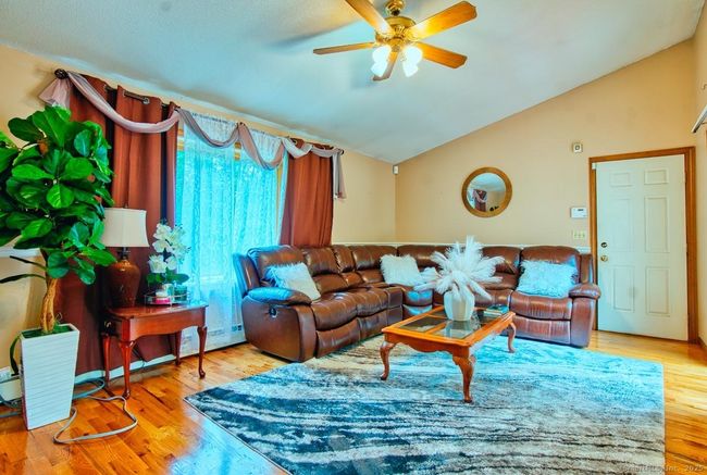 26 Lighthouse Hill Rd, House other with 4 bedrooms, 3 bathrooms and null parking in Windsor CT | Image 19