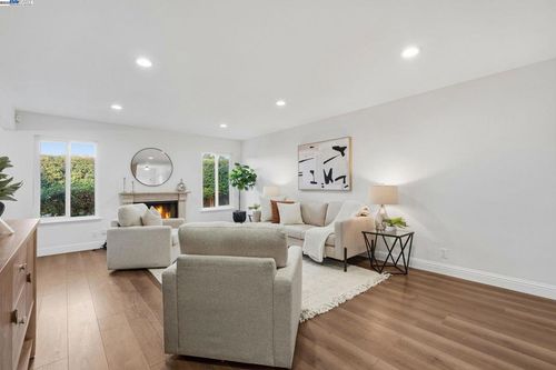 2907 Wilson Cmn, Fremont, CA, 94538-3565 | Card Image