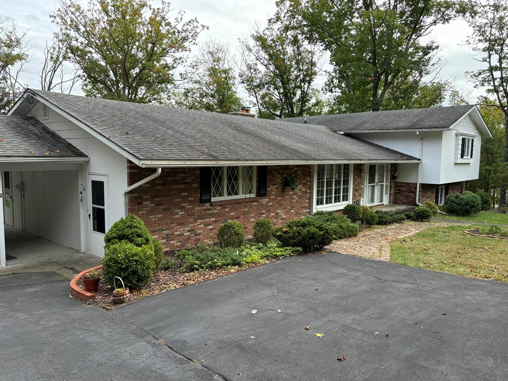 Larchmont Rd, Elmira, NY 14905