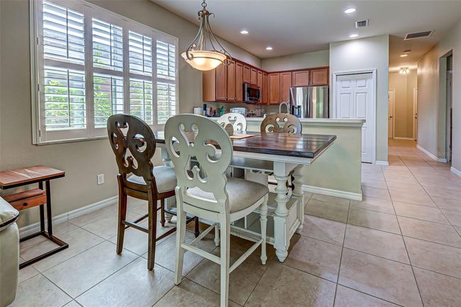 11815 Tempest Harbor Loop, House other with 3 bedrooms, 2 bathrooms and null parking in VENICE FL | Image 17