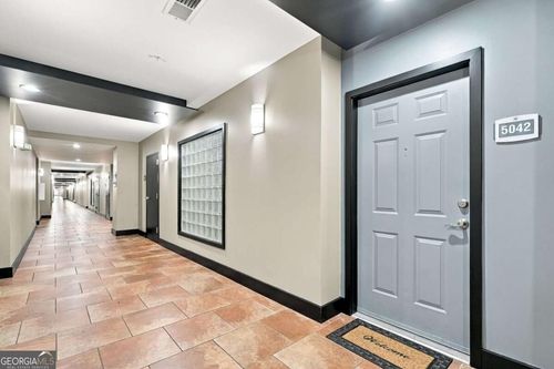 5042-390 17th Street Nw, Atlanta, GA, 30363 | Card Image