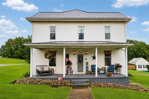 1106 Cross Creek Rd, Burgettstown, PA, 15021-2402 | Card Image