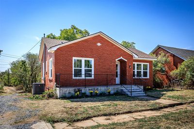 436 W Lincoln Street, House other with 3 bedrooms, 2 bathrooms and null parking in Mangum OK | Image 1