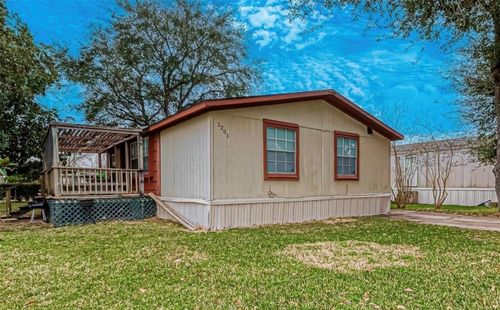 1201 Pampas Ln, League City, TX, 77573-6725 | Card Image