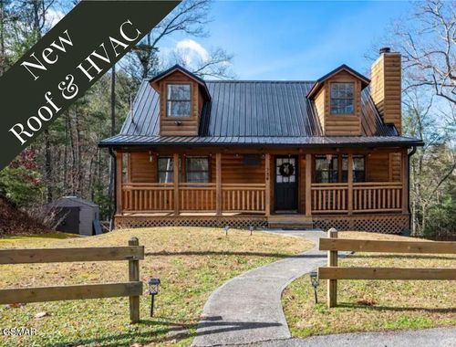 734 Country Oaks Drive, Pigeon Forge, TN, 37863 | Card Image